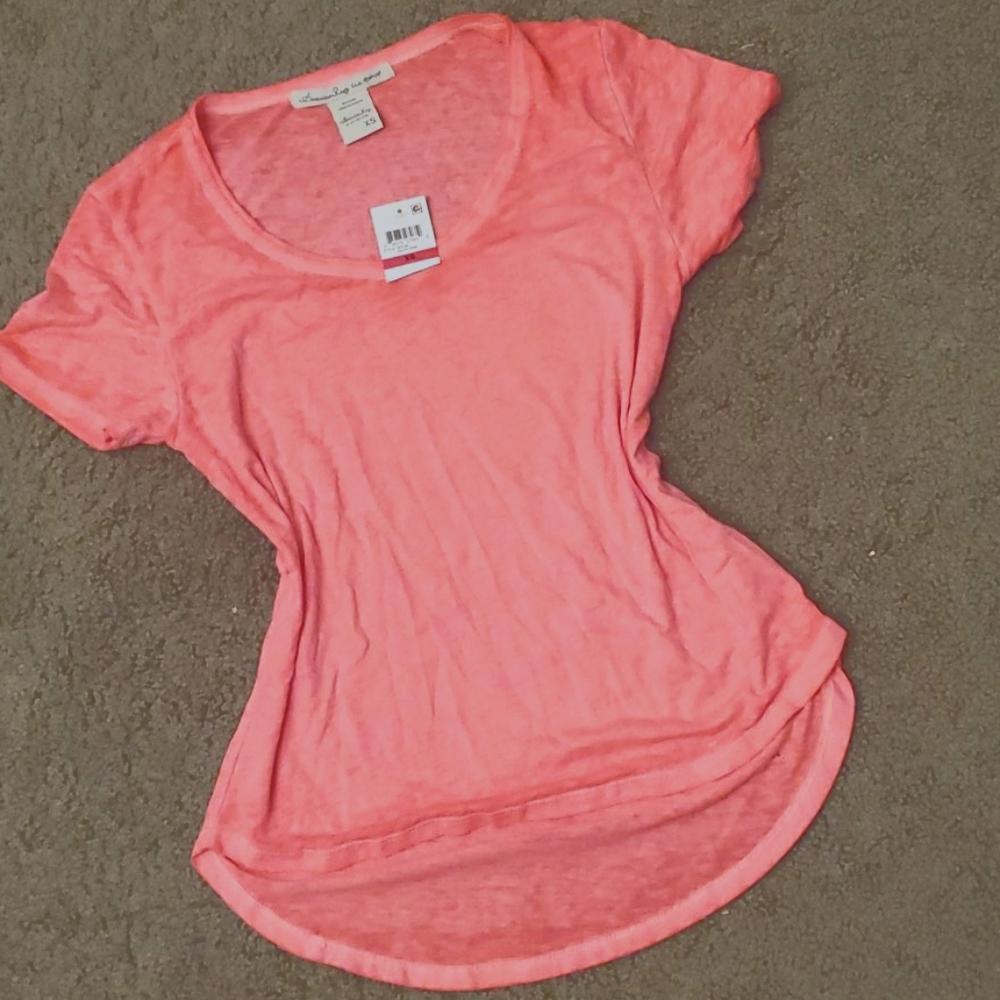 Hot pink t-shirt NEW with tags American Rag XS